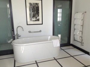 20130609-Turnberry Hotel-Bath Room-Web